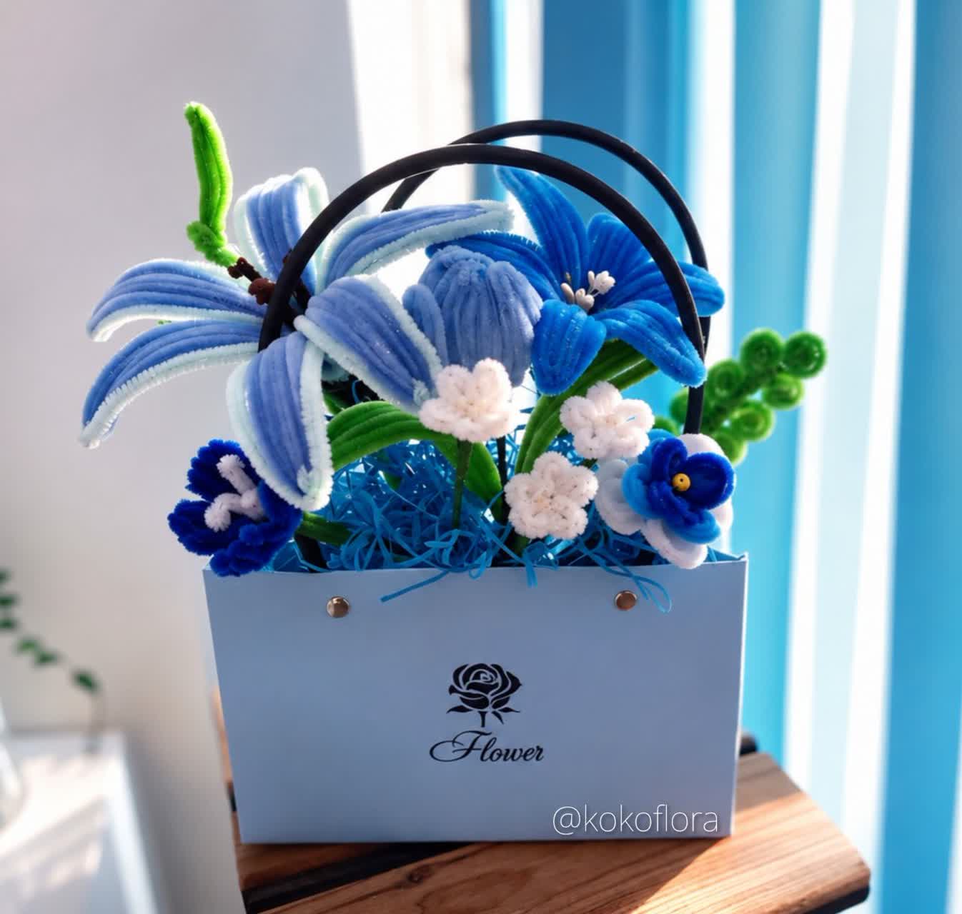 باکس گل آبی