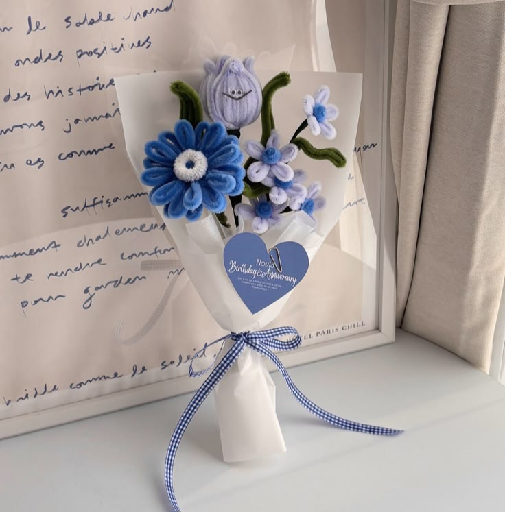دسته گل آبی